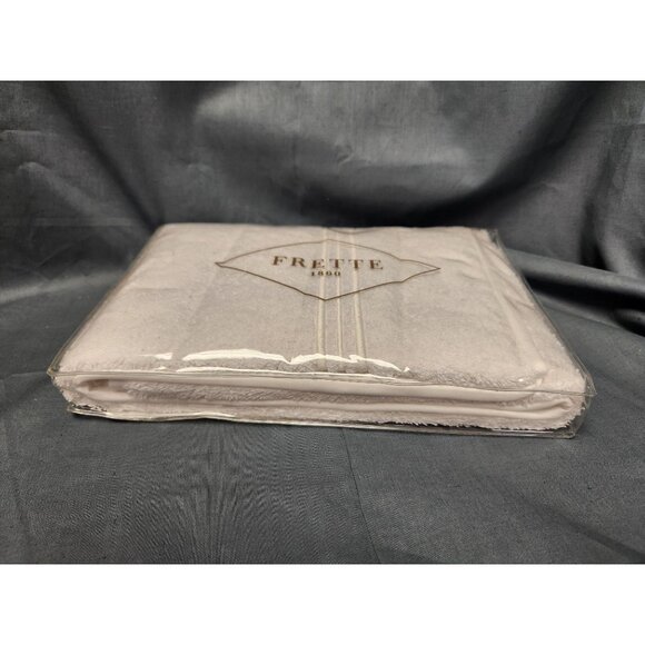 Frette Essential Triplo Bourdon Hand Towel 20 in x 30 in White Milk Cotton NEW! - Picture 2 of 4